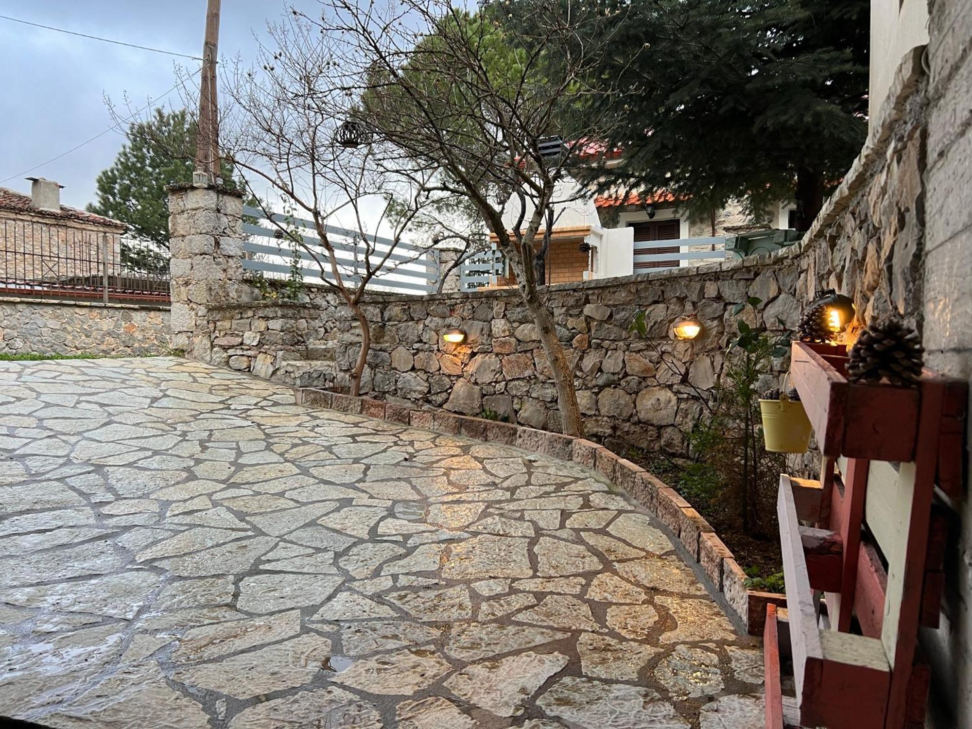 阿姆菲克利亚Alonaki House公寓 外观 照片